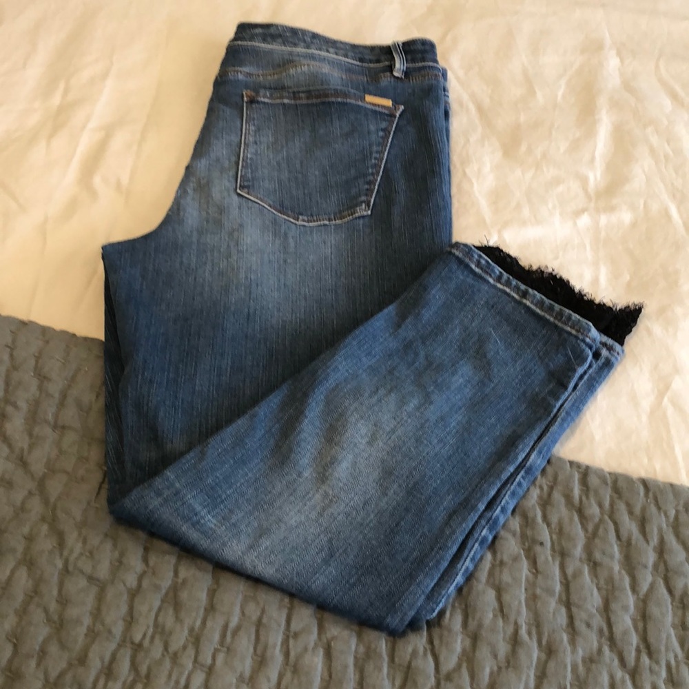 Ankle Jeans with black lace trim